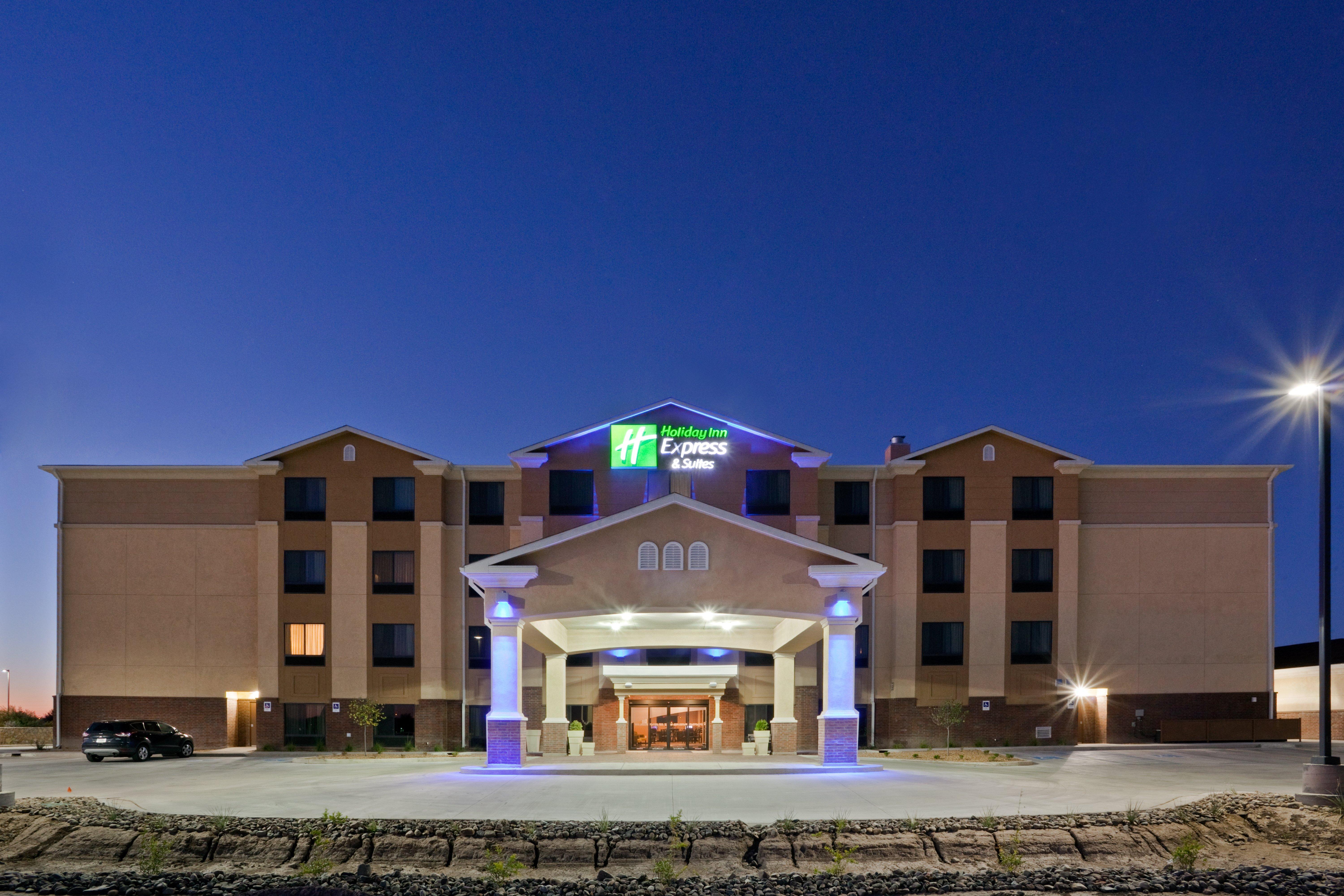 Holiday Inn Express & Suites Deming Mimbres Valley By Ihg Exterior photo